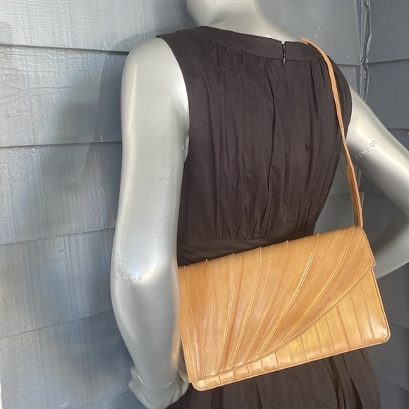 Vintage Camel Genuine Eel Skin Bag - Picture 7 of 7